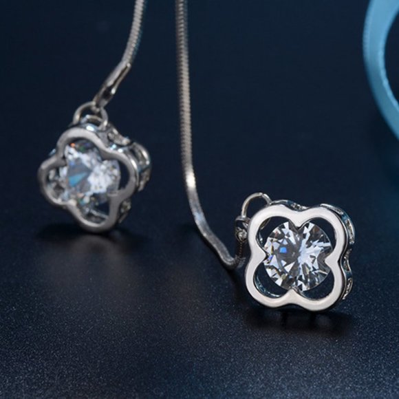 NEW 925 Sterling Silver Diamond Clover Necklace - Picture 3 of 8